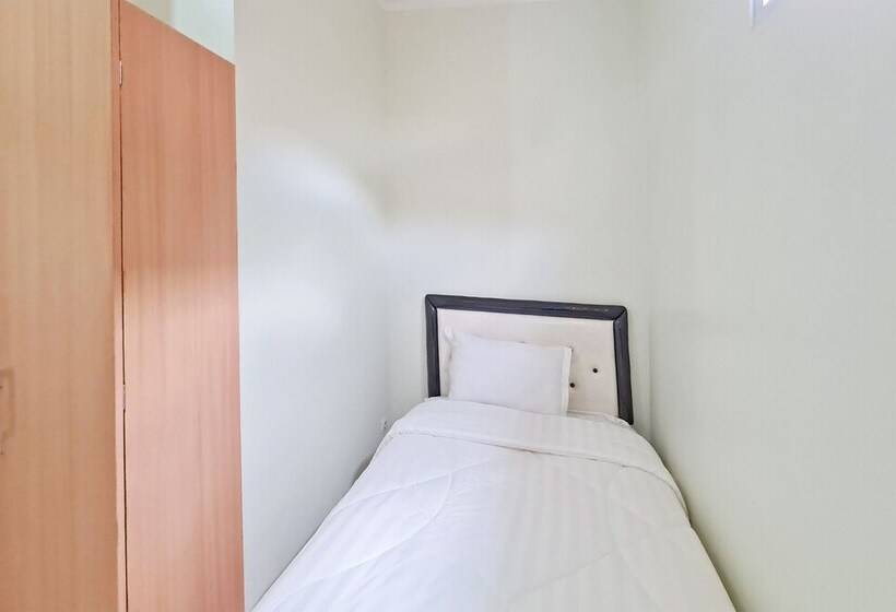 ホテル Spot On 92037 Jokotole 2 Homestay