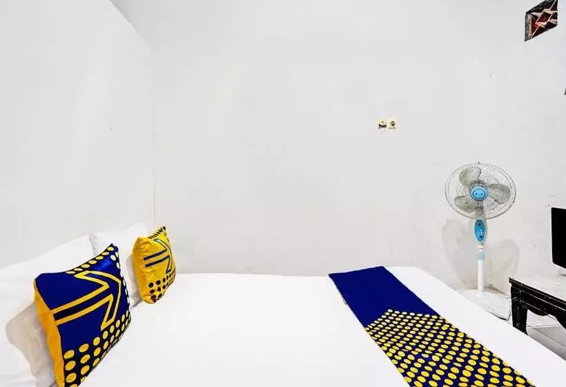 ホテル Spot On 92078 Tarlo Guest House 4