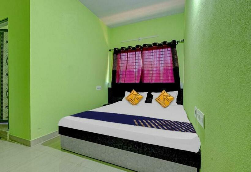 Hotel Spot On B R Comforts Krs Back Water