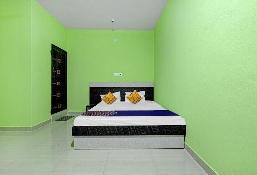 Hotel Spot On B R Comforts Krs Back Water