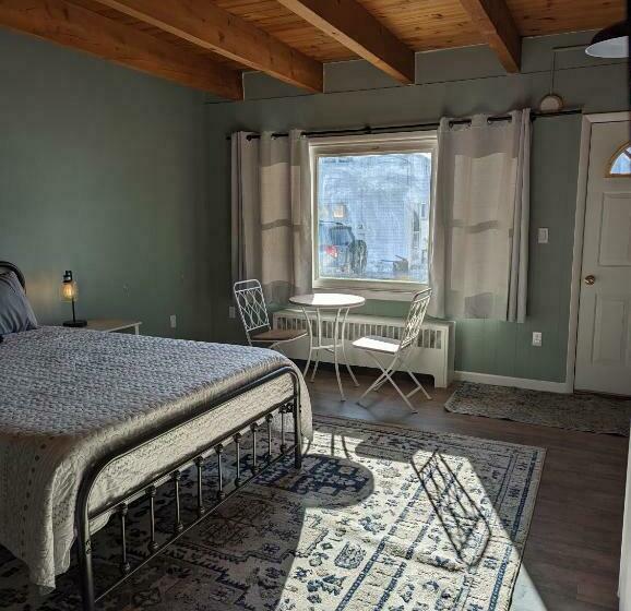 בית מלון כפרי The Arsenal