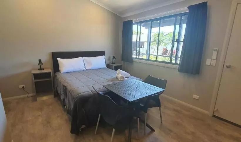 Motelli Sunset Caravan Park Woolgoolga