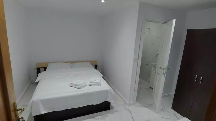 Majatalo Antic House