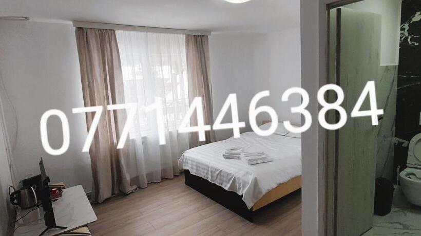 ペンション Antic House