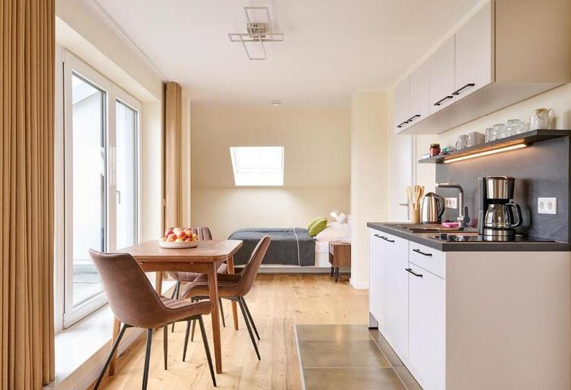 Пансион Bei Meyers   Zwenkauer See