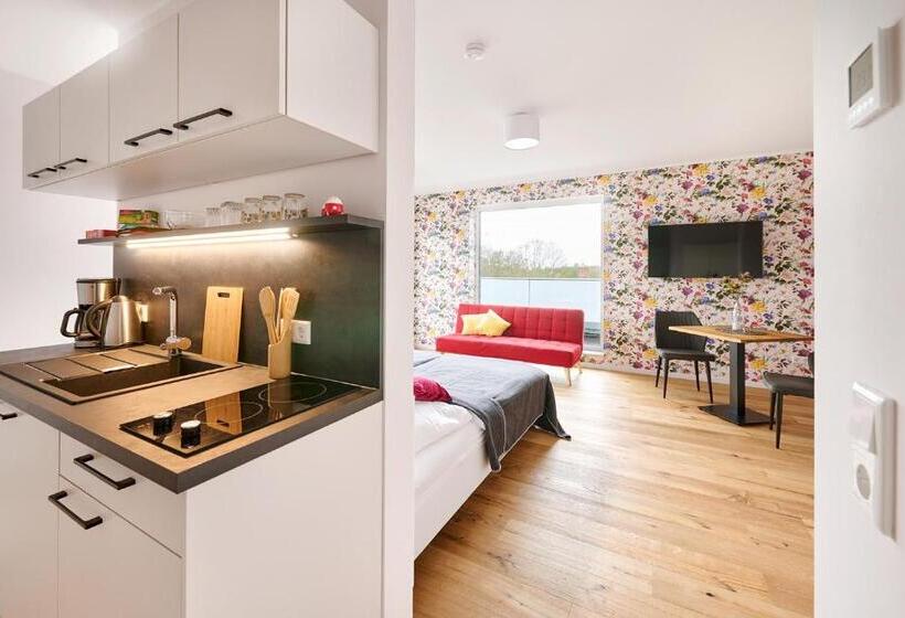 Пансион Bei Meyers   Zwenkauer See