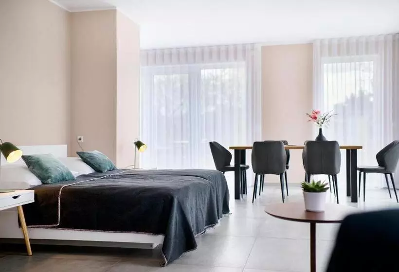 Majatalo Bei Meyers   Zwenkauer See