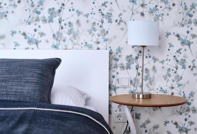 Пансион Bei Meyers   Zwenkauer See