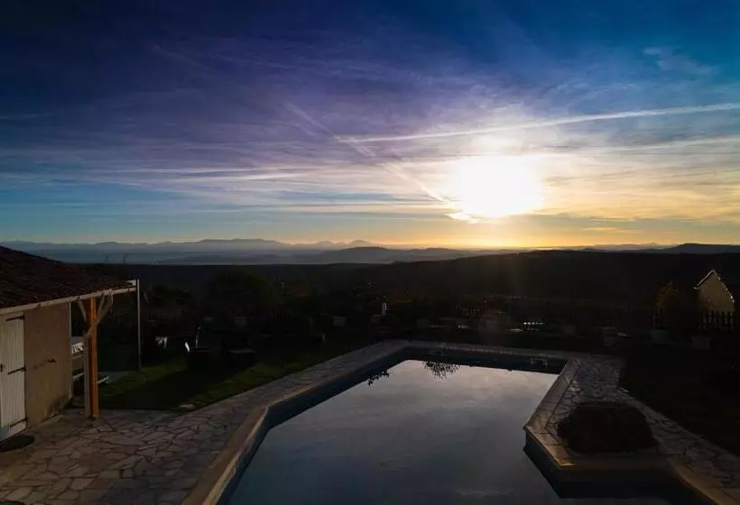 ペンション La Halte Gourmande