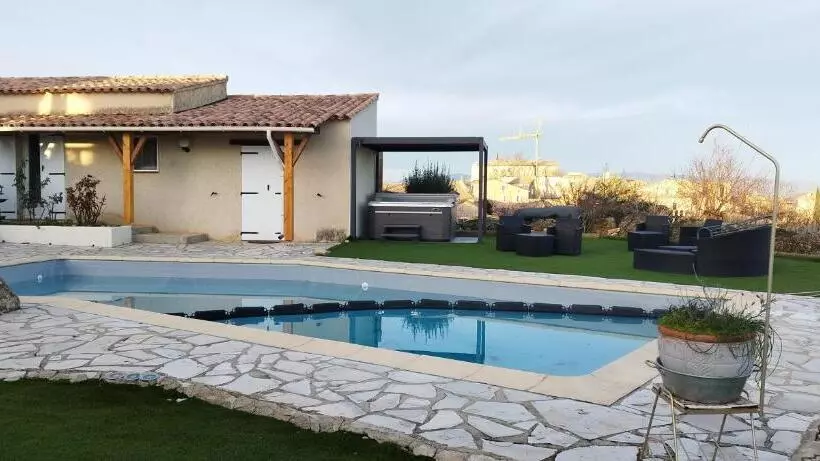 ペンション La Halte Gourmande