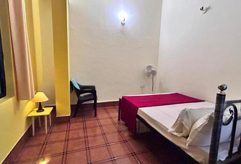 פנסיון Muffys Guest House