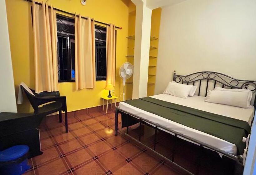 פנסיון Muffys Guest House