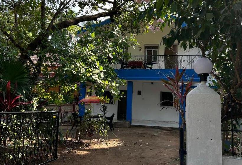 פנסיון Muffys Guest House