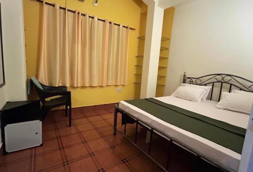 פנסיון Muffys Guest House