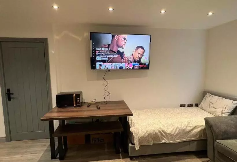 Majatalo Pembrokeshire Holiday Accommodation