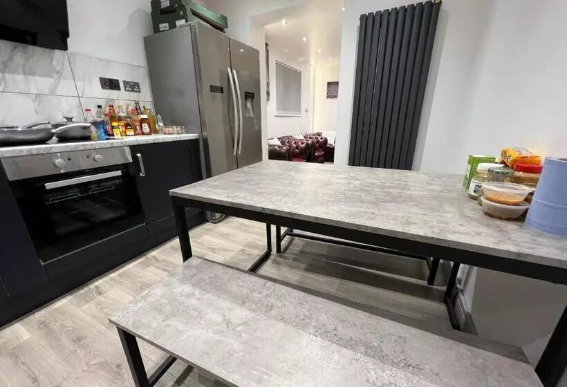 Majatalo Pembrokeshire Holiday Accommodation