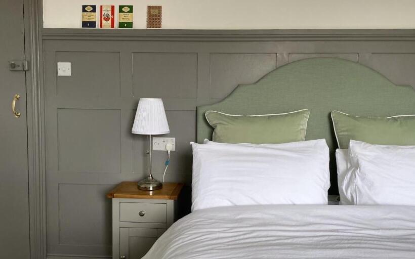 Пансион Portman Lodge