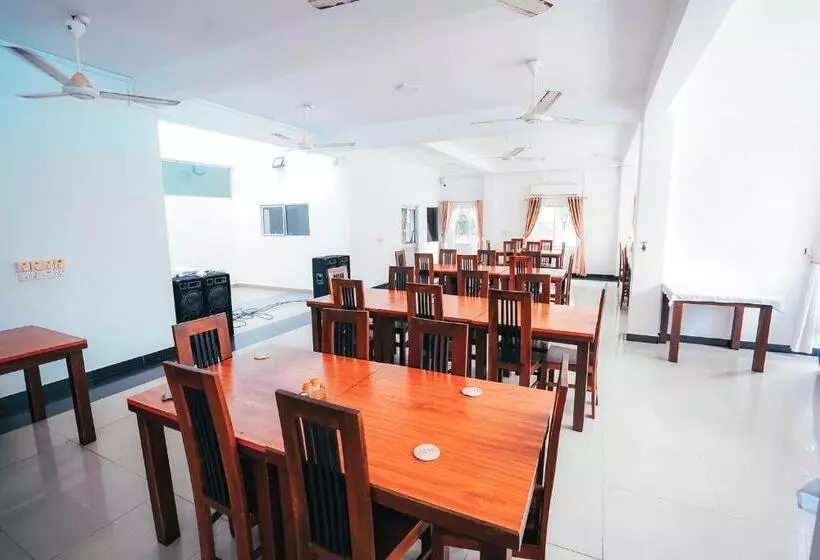 پانسیون Sun Ray Rest House