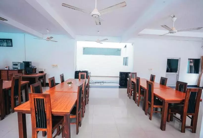 پانسیون Sun Ray Rest House