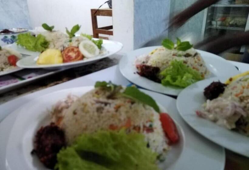 פנסיון Sun Ray Rest House