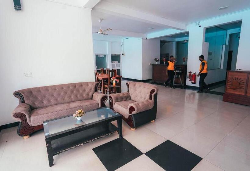 פנסיון Sun Ray Rest House