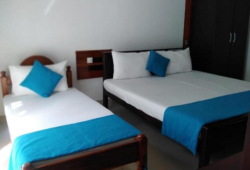 פנסיון Sun Ray Rest House