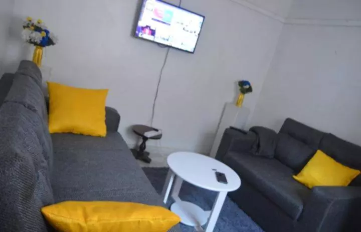 پانسیون Tara Designs Homes