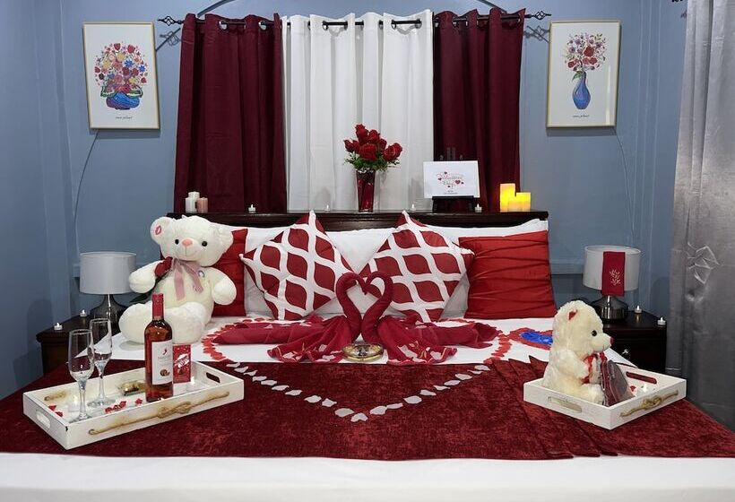 پانسیون The Colosseum