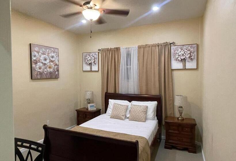 پانسیون The Colosseum