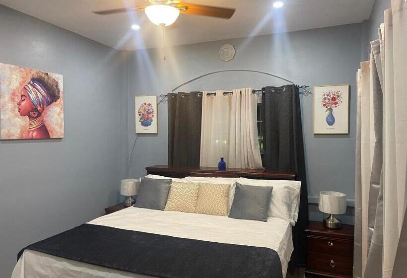 پانسیون The Colosseum