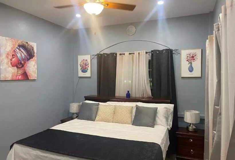 پانسیون The Colosseum