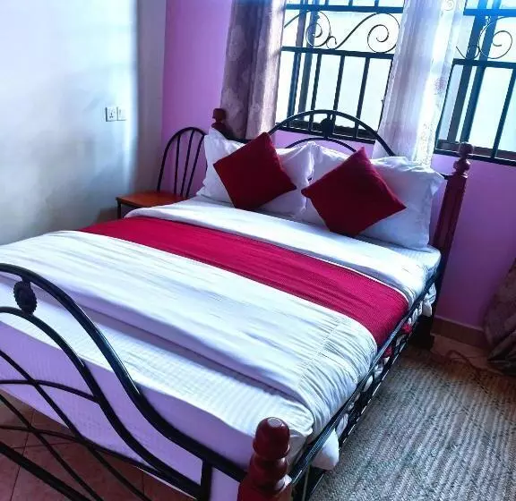 تختخواب و صبحانه Safari Park House
