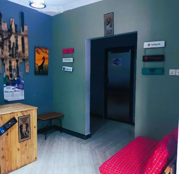 تختخواب و صبحانه Safari Park House