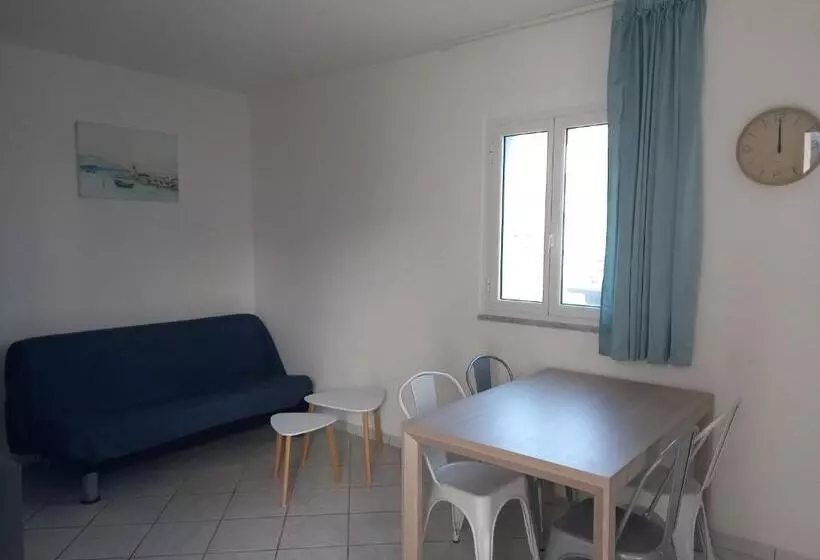 Aamiaismajoitus (B&B) Villa Acquamarina
