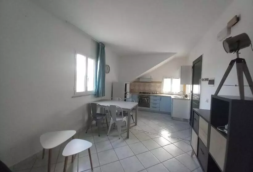 Aamiaismajoitus (B&B) Villa Acquamarina