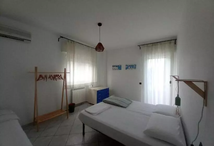 Aamiaismajoitus (B&B) Villa Acquamarina
