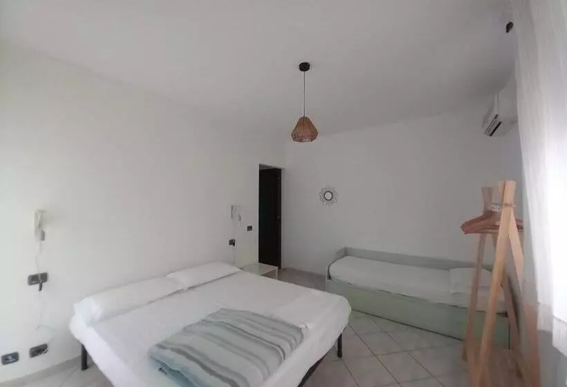 Aamiaismajoitus (B&B) Villa Acquamarina