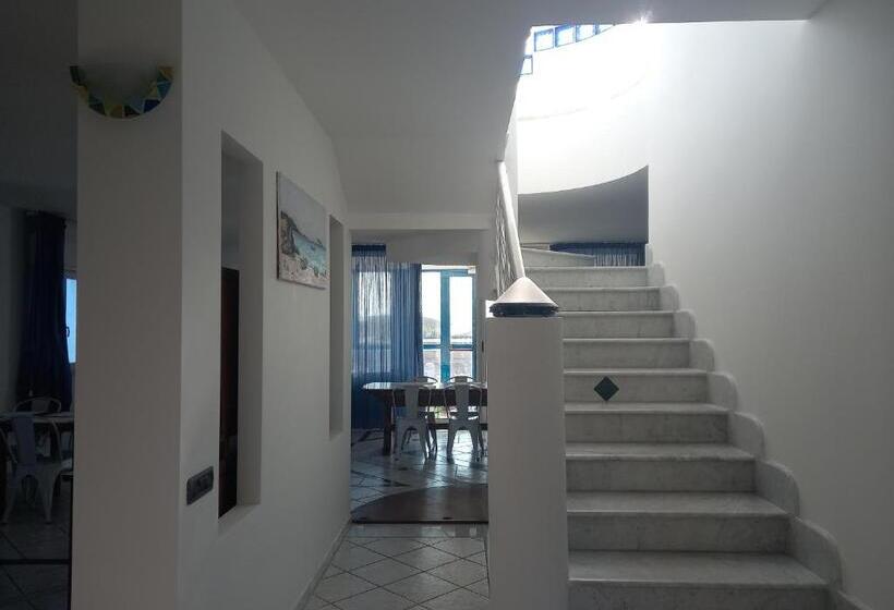 مبيت وإفطار Villa Acquamarina