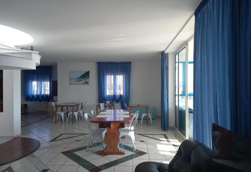 مبيت وإفطار Villa Acquamarina