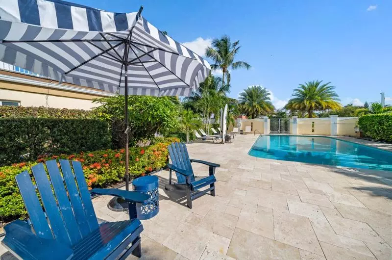Capri Inn Villa