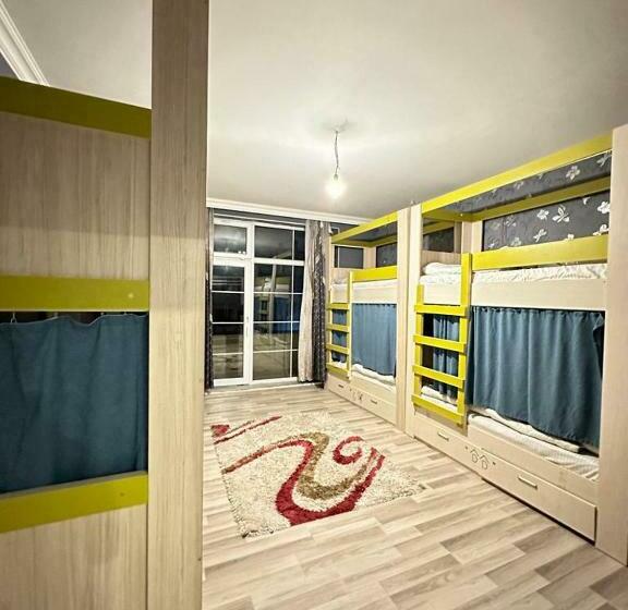 Chempion Hostel Baku