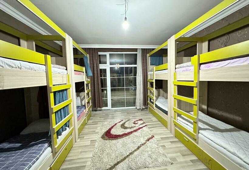 Chempion Hostel Baku