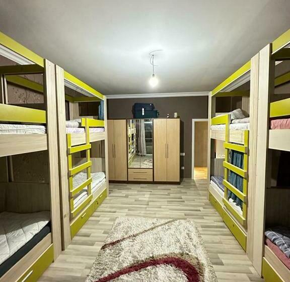 Chempion Hostel Baku