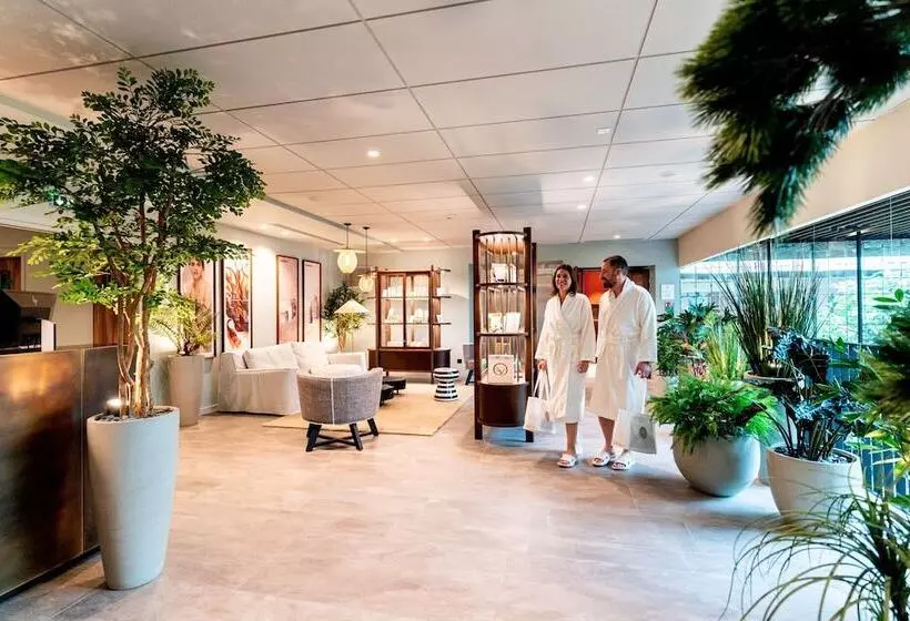 هتل Hôtel Roz Marine Thalasso Resort