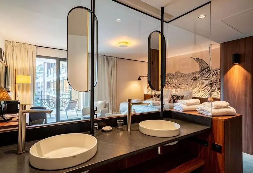 هتل Hôtel Roz Marine Thalasso Resort