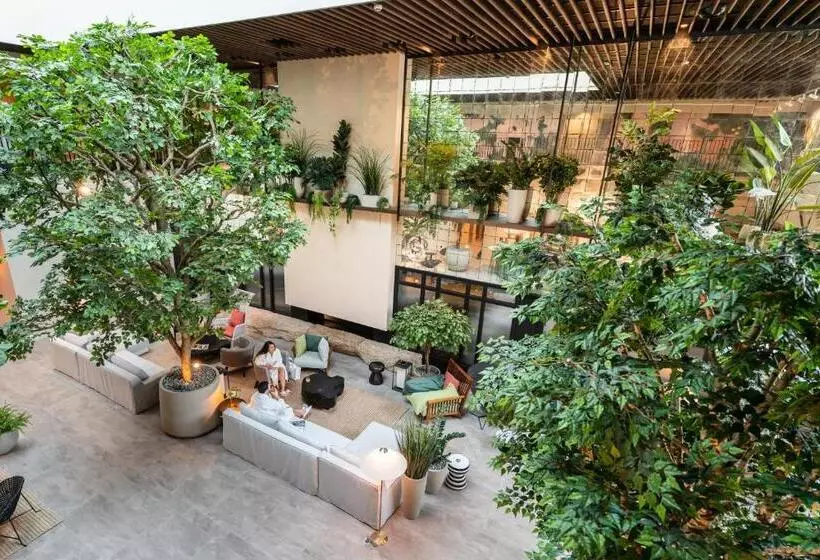 هتل Hôtel Roz Marine Thalasso Resort