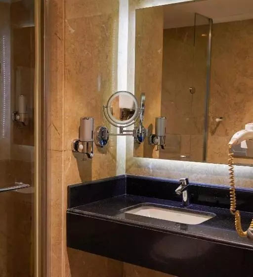 ホテル Konak Park