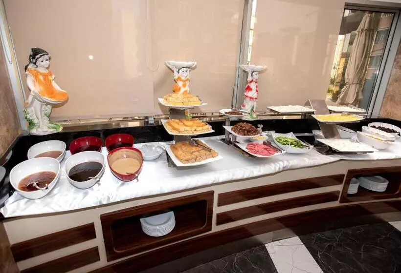 ホテル Konak Park