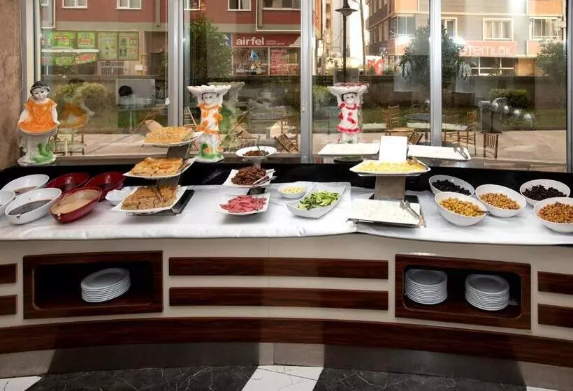 ホテル Konak Park