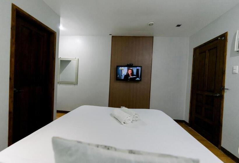 בית מלון כפרי Madonna Hometel And Suites